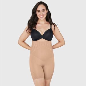 Maidenform NWT Self Expressions Women's Seamless High-Waist Thigh Slimmer Tan M